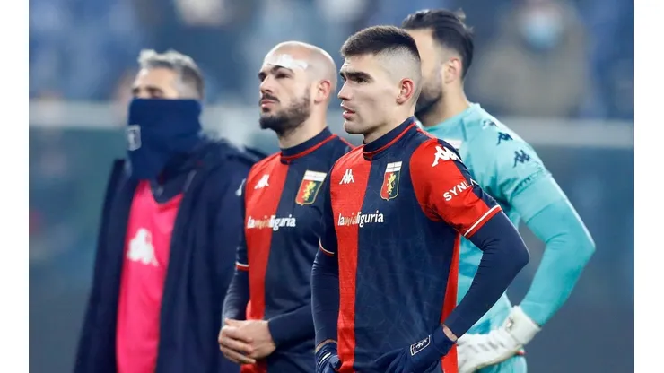 Johan Vásquez tiene nuevo DT en Genoa