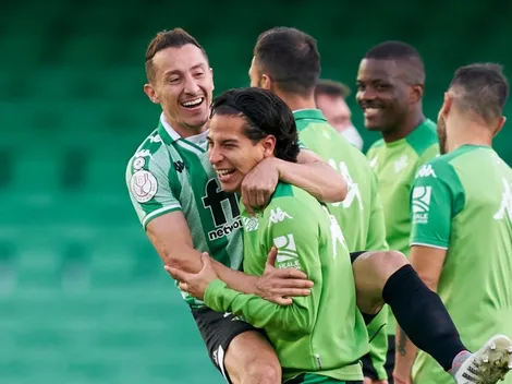 VIDEO: Andrés Guardado se burló de Joan Jordán y calentó más al Sevilla