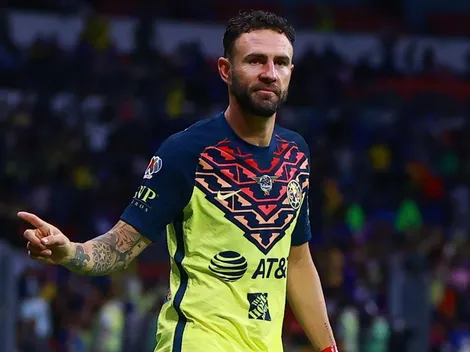 Layún intenta presumir sus logros y Casillas le da estocada