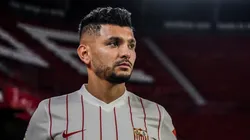 Corona fue presentado como nuevo jugador del Sevilla