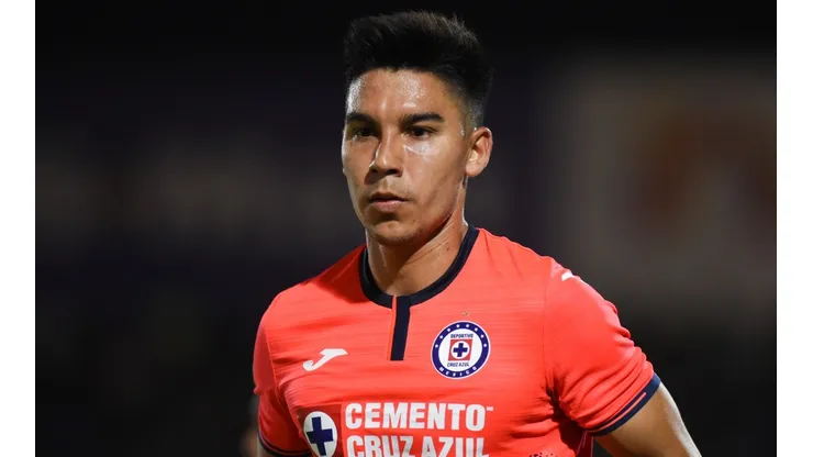 Pol Fernández se ausentará de Cruz Azul por un asunto familiar