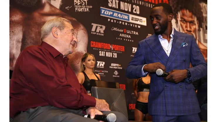 Terence Crawford demandó a Bob Arum por racismo.