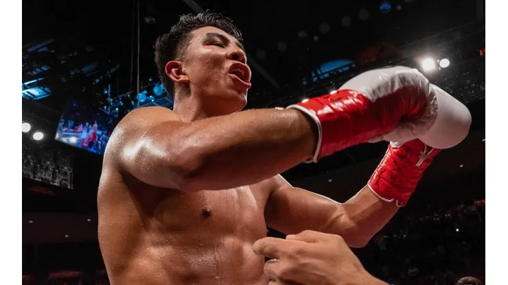 Jaime Munguia está cerca de pelear por dos títulos mundiales