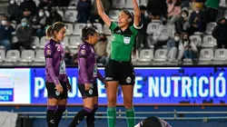 El arbitraje, un problema que continúa en la liga femenil (Foto: imago7)