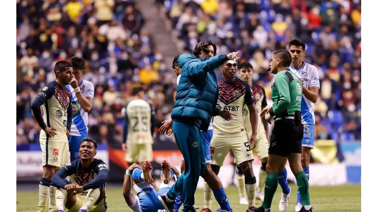 Santiago Solari fue expulsado a los 31 minutos.