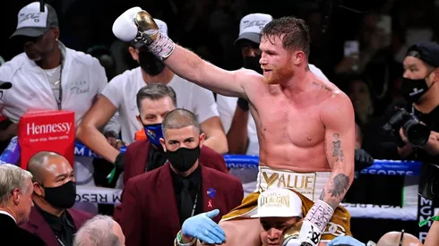 ShowTime endulza a Canelo Álvarez para seguir haciendo eventos con él