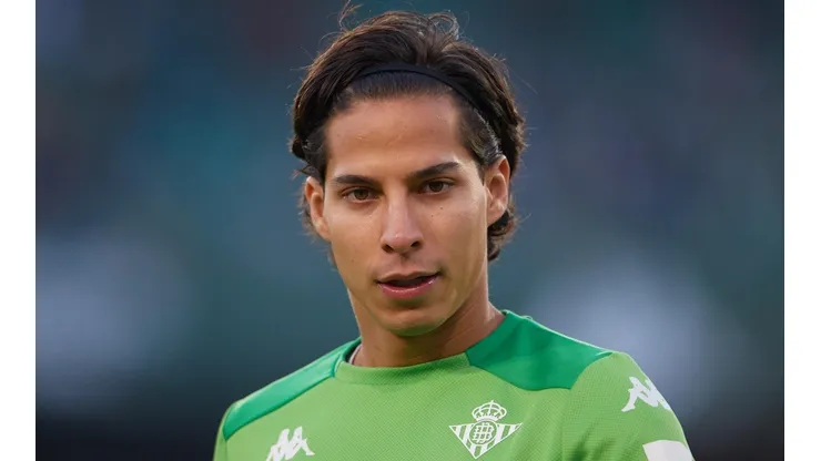¿Y ahora? Sigue la pesadilla para Diego Lainez en Betis
