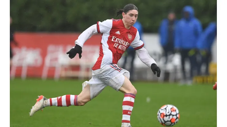 Flores tuvo su debut con el Sub-23 del Arsenal