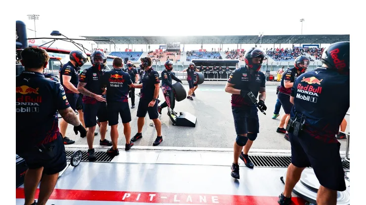 Red Bull pide que su antiguo jefe de aerodinámica no labore en 2022 con Aston Martin.