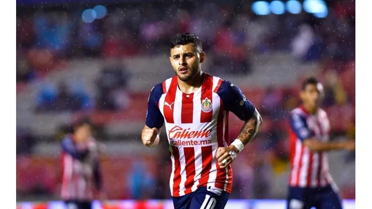 La renovación de Vega preocupa a los dirigentes de Chivas.