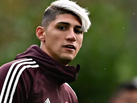 Alan Pulido estaría separado de su esposa por posible infidelidad