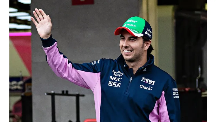 Pérez pasó un rato de esparcimiento jugando golf