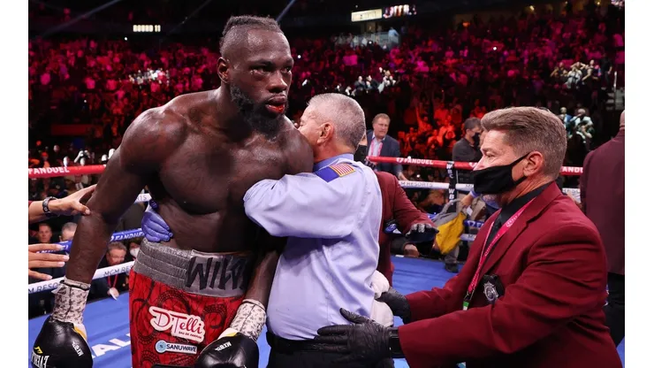 Eddie Hearn tentó a Deontay Wilder ofreciéndole una pelea