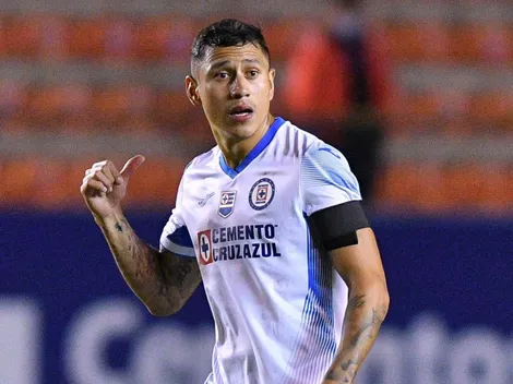 ¡Se pone la del Puebla! ‘Cata’ Domínguez regala cenas a la policía