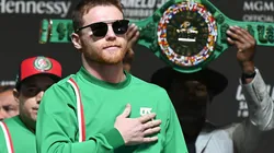 El tapatío decidió celebrar a lo grande este año de ensueño en el que ganó en todo