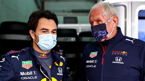 Sergio Pérez con Helmut Marko en Red Bull.
