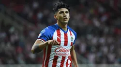 Alan Pulido pasó siete torneos con las Chivas en la Liga MX.