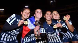 Las jugadoras rayadas se quedaron sin luz mientras festejaban