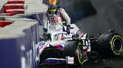 Mick Schumacher en un accidente en el Gran Premio de Arabia Saudita.