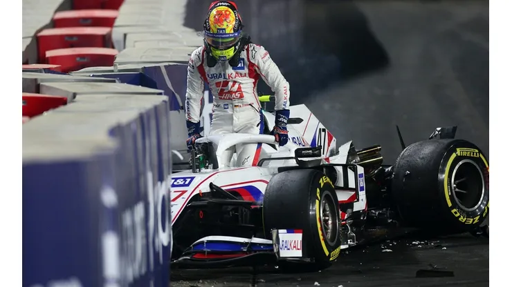 Mick Schumacher en un accidente en el Gran Premio de Arabia Saudita.