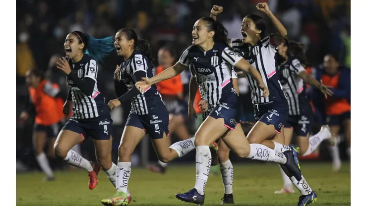 Rayadas de Monterrey, campeonas de la Liga MX Femenil por segunda vez.