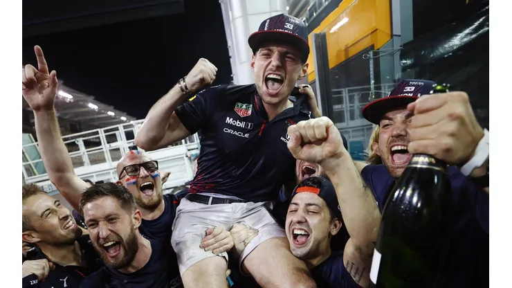 El festejo de Max Verstappen tras ser campeón de la F1.