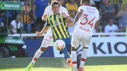 Rosario Central fue goleado por Huracán que terminó con 10 jugadores.