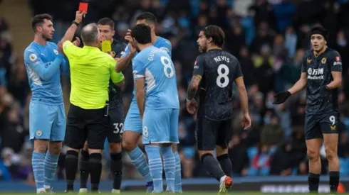 La expulsión de Raúl Jiménez se registró a los 46 minutos con 21 segundos.