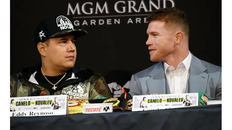 Benavidez disparó contra Canelo Álvarez y Eddy Reynoso.