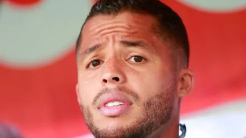 Giovani dos Santos dejó