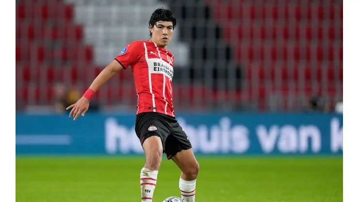 El mexicano volvió a ser titular