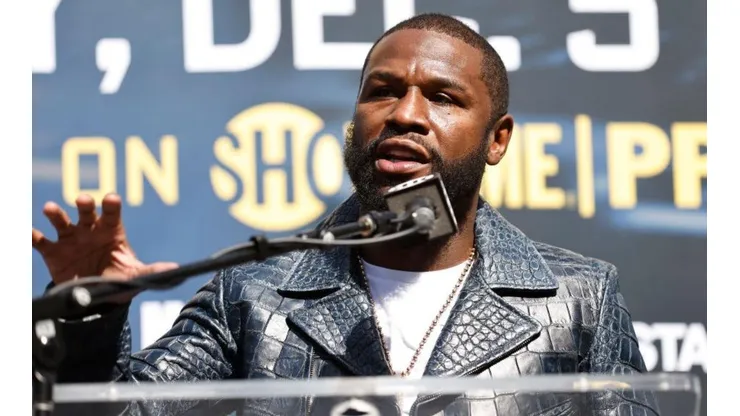 Floyd Mayweather destruyó a Ryan Garcia.