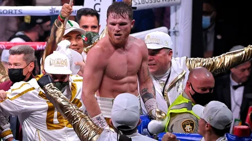 Canelo Álvarez recibió curiosa nominación de la CMB.