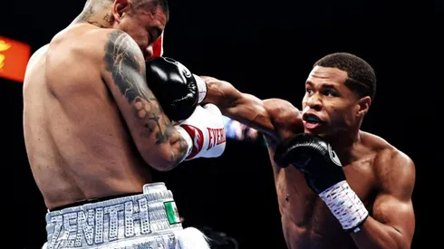 Devin Haney soportó el poder de JoJo Díaz, boxeó, ganó y pide campeonato mundial indiscutible