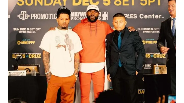 Así fue el último cara a cara entre el Pitbull y Davis.