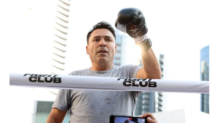 Oscar De La Hoya quiere regresar el 5 de Mayo y contra el más grande entre los grandes