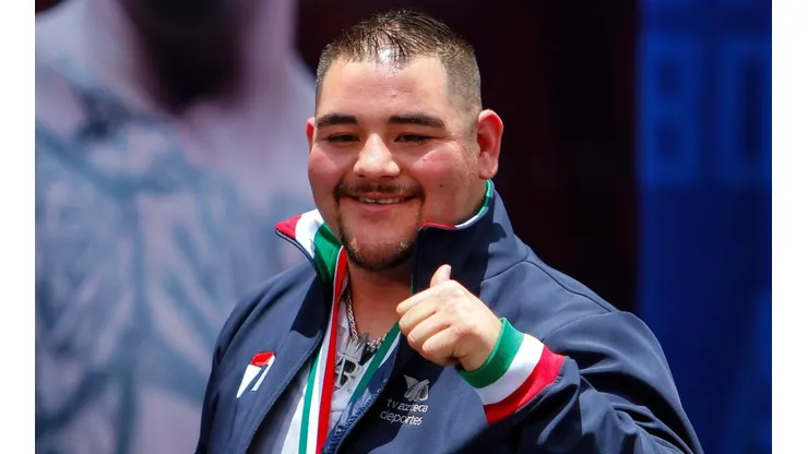 Ruiz ya se alista para recuperar sus cetros de peso completo