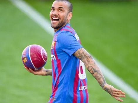 Dani Alves imitó a Canelo Álvarez y el tapatío le respondió en las redes sociales