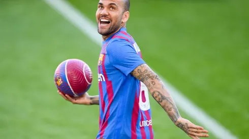 Dani Alves quiso emular a Canelo Álvarez.