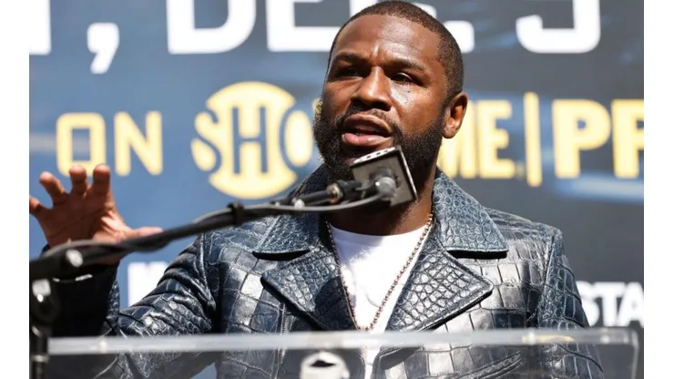 Floyd Mayweather no reconoce el momento de Canelo Álvarez.