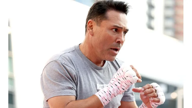 De la Hoya mostró su apoyo a Canelo Álvarez.