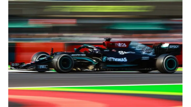 El británico relegó a Max Verstappen al segundo sitio