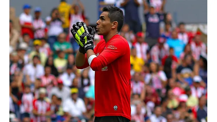 El ex portero reveló que la directiva Rebaño Sagrado lo obligó a salir del equipo