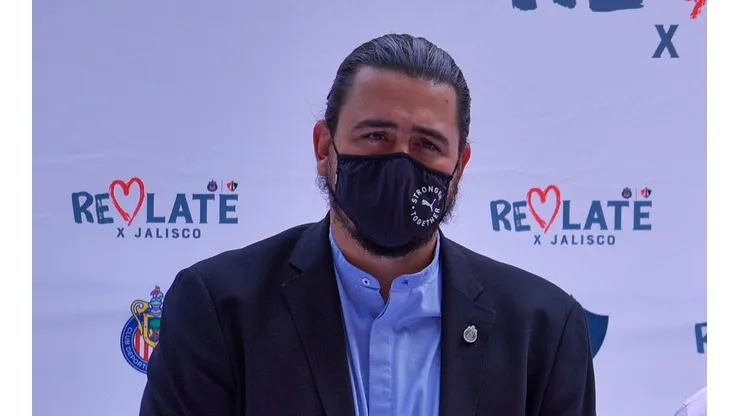 El empresario reveló que se tendrá que hacer un costoso donativo para adquirir la publicación
