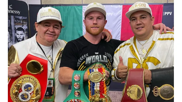 Eddy Reynoso le respondió a Juan Manuel Márquez tras sus críticas a Canelo Álvarez