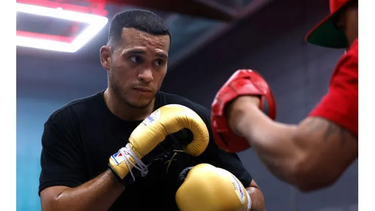 Benavidez dice que no piensa en Canelo Álvarez.