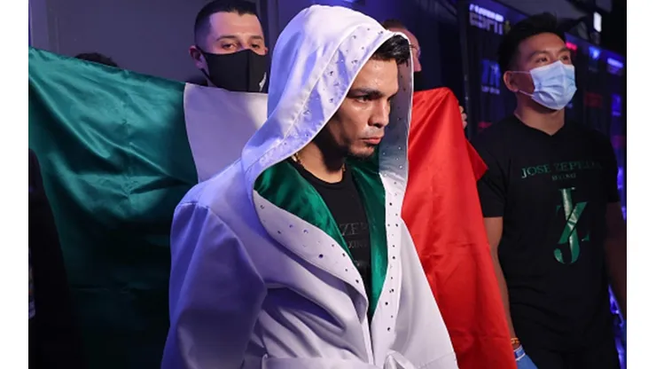 José Zepeda tendrá oportunidad de hacer historia como Canelo Álvarez