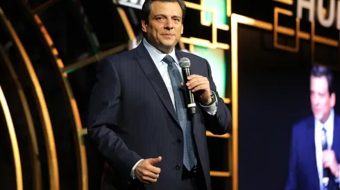 Sulaimán dijo que Canelo Álvarez es leyenda como Chávez.