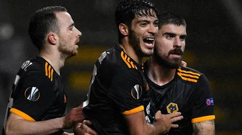 Raúl Jiménez tuvo un social ideal en Wolverhampton