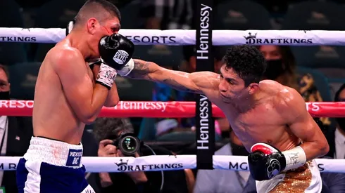 Vargas le dio una paliza a Baez.